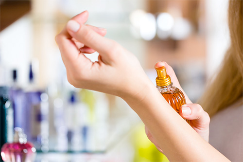 Parfüm Kalıcılığı Nasıl Artırılır?